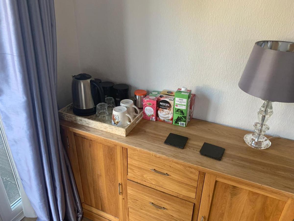 Farah'S Guest Suite Solihull Buitenkant foto
