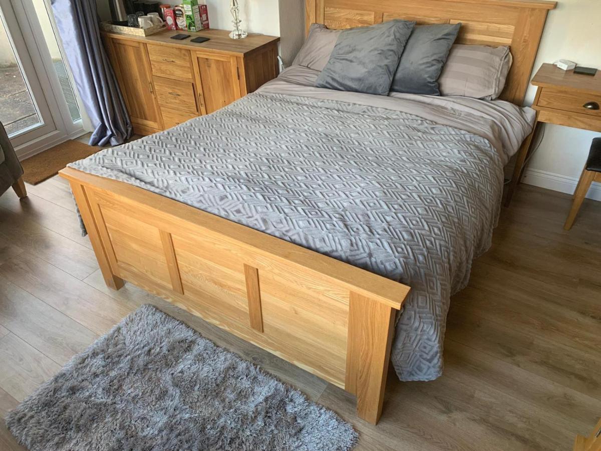 Farah'S Guest Suite Solihull Buitenkant foto