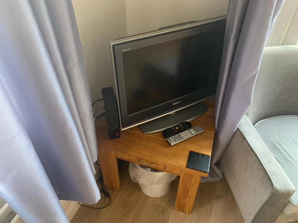 Farah'S Guest Suite Solihull Buitenkant foto